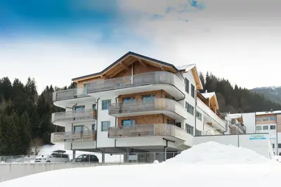 Ein allgemeiner Bergblick oder ein Berglick von der Ferienwohnung aus
