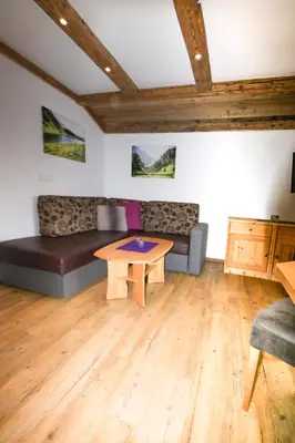 Ein Sitzbereich in der Unterkunft Haus Berge Appartements