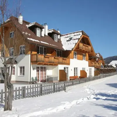 Ski-in ski-out with unique views