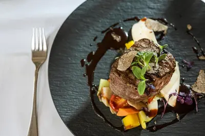 Essen im Hotel oder in der Nähe