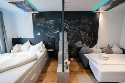 Ein Bett oder Betten in einem Zimmer der Unterkunft Escape 18 - Pool & Sauna - 10 min to Hallstatt
