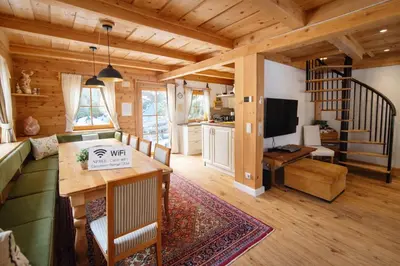Ein Sitzbereich in der Unterkunft Chalet Steiermark