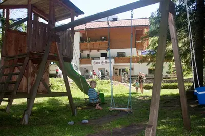 Ein Kinderspielbereich in der Unterkunft Haus Berner