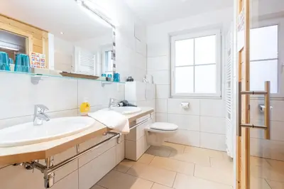 Ein Badezimmer in der Unterkunft Landhaus Birgit