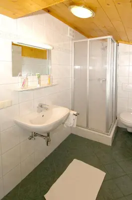 Ein Badezimmer in der Unterkunft Pension Hochkönigblick