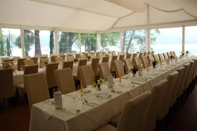 Ein Restaurant oder anderes Speiselokal in der Unterkunft Das Grafengut