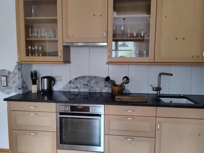 Küche/Küchenzeile in der Unterkunft Wohnen am See Villa Schrötter direkt am Traunsee