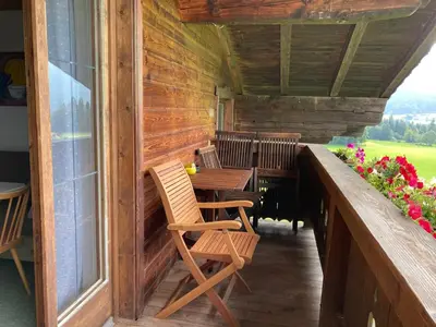 Ein Balkon oder eine Terrasse in der Unterkunft Ellmauhof