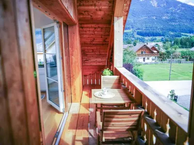 Ein allgemeiner Bergblick oder ein Berglick von der Ferienwohnung aus