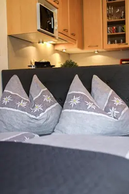 Küche/Küchenzeile in der Unterkunft Winzig Apartment