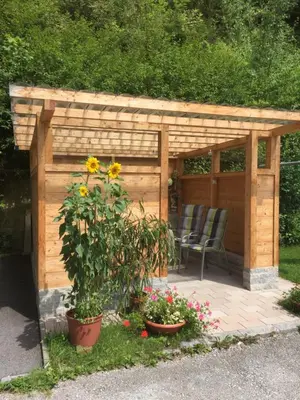 Ein Garten an der Unterkunft Pension Vocario