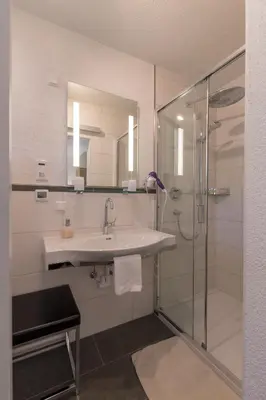 Ein Badezimmer in der Unterkunft Landhaus Tripolt