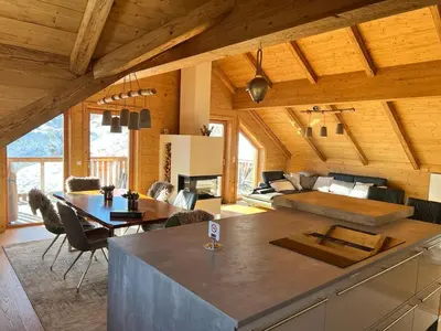 Ein Sitzbereich in der Unterkunft Berghütte Murmele