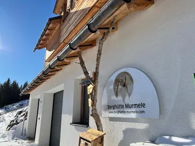 Das Gebäude in dem sich das Chalet befindet