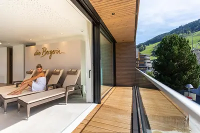 Ein allgemeiner Bergblick oder ein Berglick von der Ferienwohnung aus