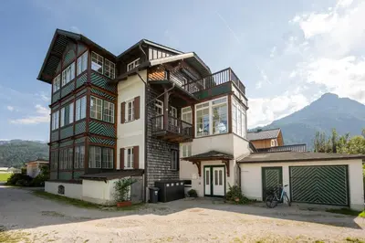 Ein allgemeiner Bergblick oder ein Berglick von der Ferienwohnung aus