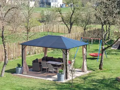 Ein Garten an der Unterkunft Laudach INN