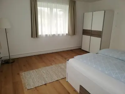 Ein Bett oder Betten in einem Zimmer der Unterkunft Ferienwohnung Schmied 1