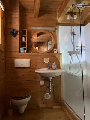 Ein Badezimmer in der Unterkunft Zirbelhütte