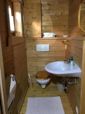 Ein Badezimmer in der Unterkunft Zirbelhütte