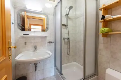 Ein Badezimmer in der Unterkunft Gästehaus Schwaiger