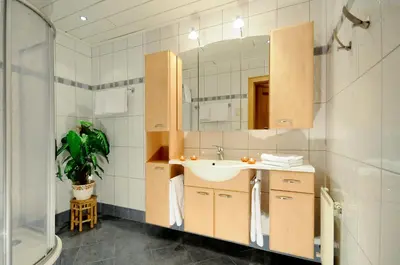 Ein Badezimmer in der Unterkunft Pension Edelweiß