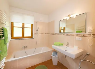 Ein Badezimmer in der Unterkunft Mitterbichlhof