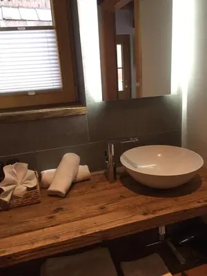Ein Badezimmer in der Unterkunft Bootshaus am Hallstätter See