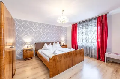 Ein Bett oder Betten in einem Zimmer der Unterkunft apartHAUS - by myNests