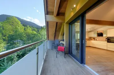 Ein allgemeiner Bergblick oder ein Berglick von der Ferienwohnung aus
