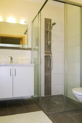 Ein Badezimmer in der Unterkunft Holiday Home Siedlerhof by Interhome