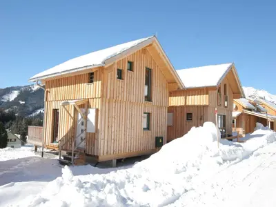 Chalet in Hohentauern am Skilift im Winter