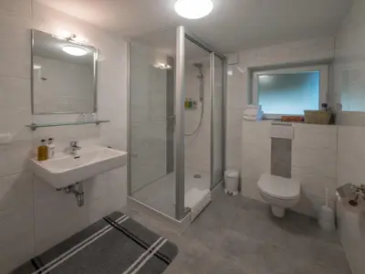 Ein Badezimmer in der Unterkunft Landhaus Lilly