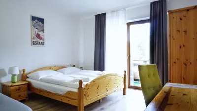 Ein Bett oder Betten in einem Zimmer der Unterkunft Hotel Stierer