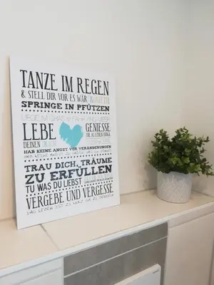 Ein Zertifikat, Auszeichnung, Logo oder anderes Dokument, das in der Unterkunft Strausshaus ausgestellt ist