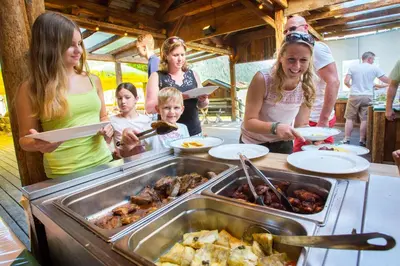 Gäste, die in der Unterkunft Alpenchalets Flachauer Gutshof übernachten