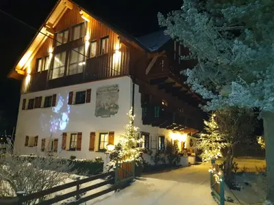 Das Gebäude in dem sich das Bed & Breakfast befindet