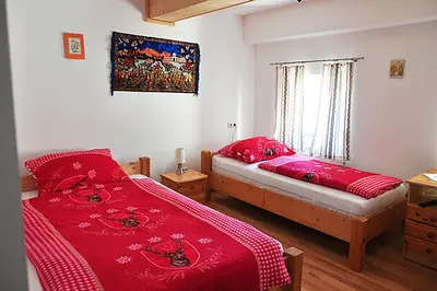 Ein Bett oder Betten in einem Zimmer der Unterkunft Mostheuriger Steyrdurchbruchalm