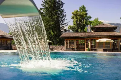 Der Swimmingpool an oder in der Nähe von Landhaus Leopoldhof