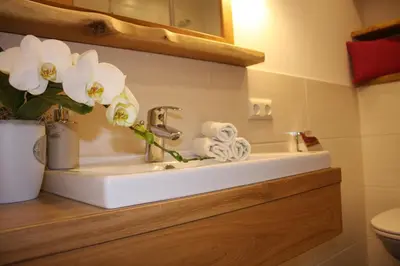 Ein Badezimmer in der Unterkunft Haus Berghoamat