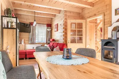 Ein Sitzbereich in der Unterkunft Bergchalet am Tonimörtlhof