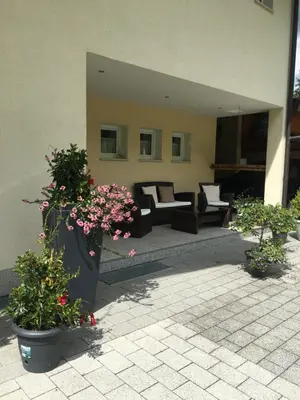 Ein Garten an der Unterkunft Appartement Rettensteiner