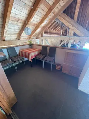 Ein Sitzbereich in der Unterkunft Haus Kampl - Appartement Grundlsee