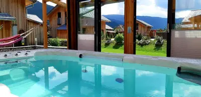 Der Swimmingpool an oder in der Nähe von Kreischberg Chalet in Murau