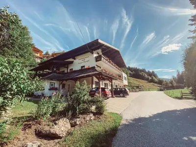 Das Gebäude in dem sich das Bed & Breakfast befindet