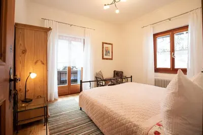 Ein Bett oder Betten in einem Zimmer der Unterkunft Haus Weidmannsheil - Wohnen im romantischen Forsthaus