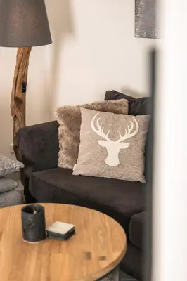 Ein Sitzbereich in der Unterkunft Pistenblick Chalet