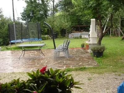 Ein Garten an der Unterkunft Pension Stoder