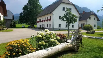 Ein Garten an der Unterkunft Gausrab