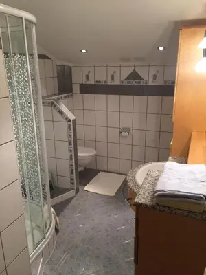 Ein Badezimmer in der Unterkunft Urlpoldhof